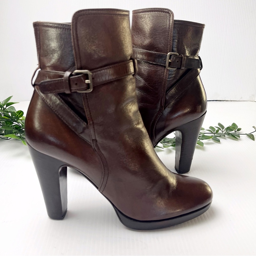 MIU MIU brown leather ankle heeled boots 7.5 - Picture 8 of 9